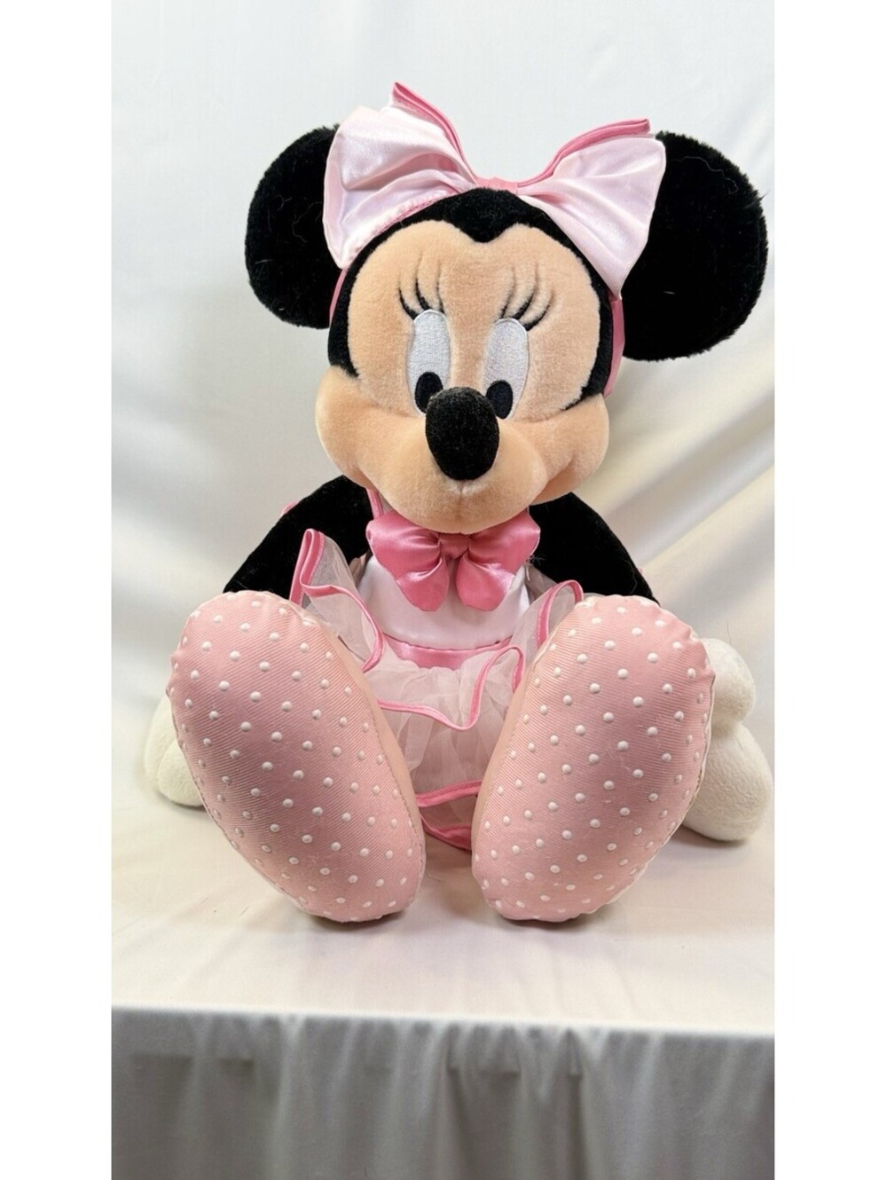 Minnie Mouse 20” Plush Pink Polka Dot Dress Stuffed Animal Doll Toy Disney Store